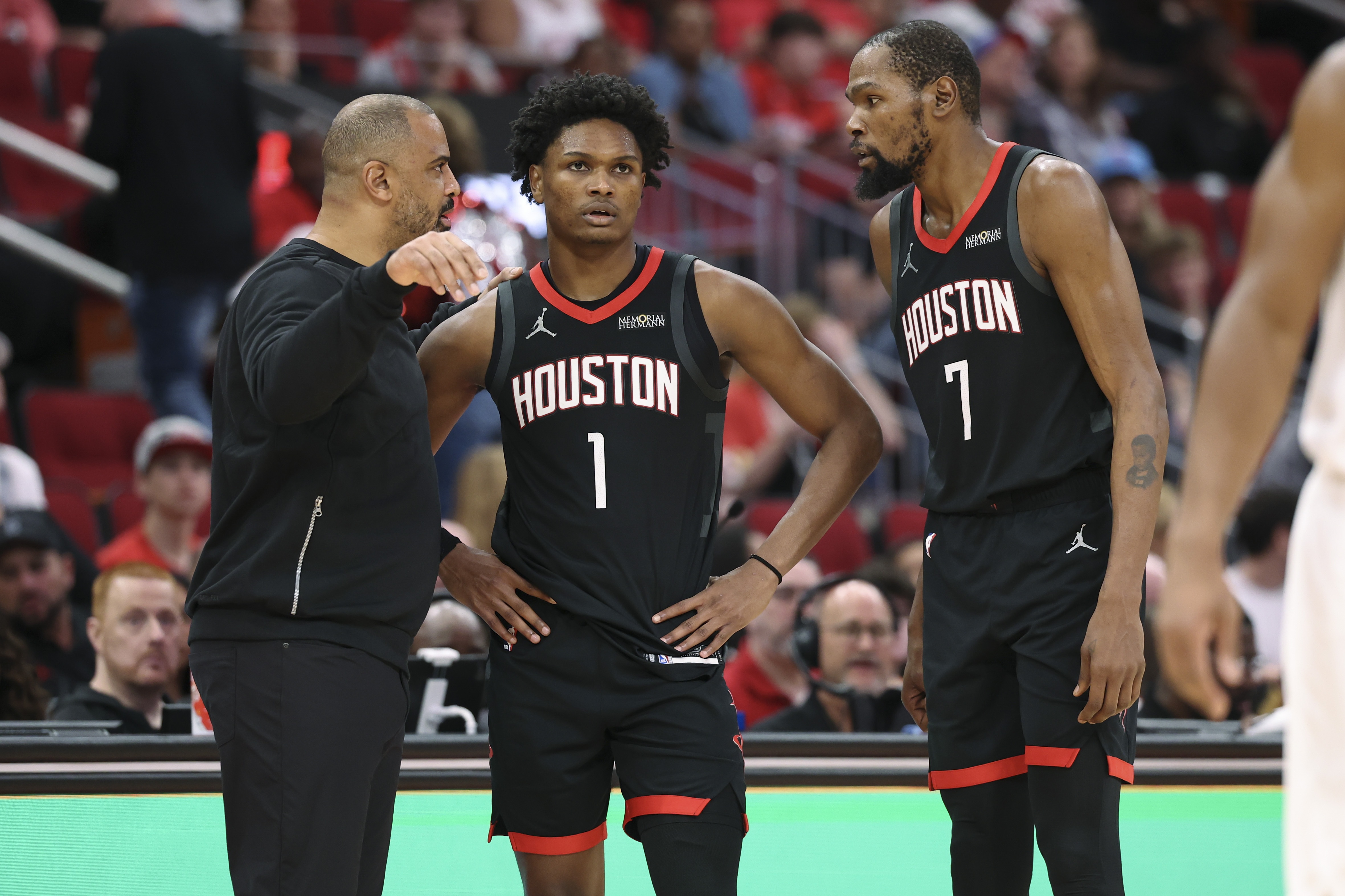 英雄联盟战争学院-NBA彩经：火箭大胜奇才 雄鹿不敌绿军 爵士难挡掘金 快船拿下勇士